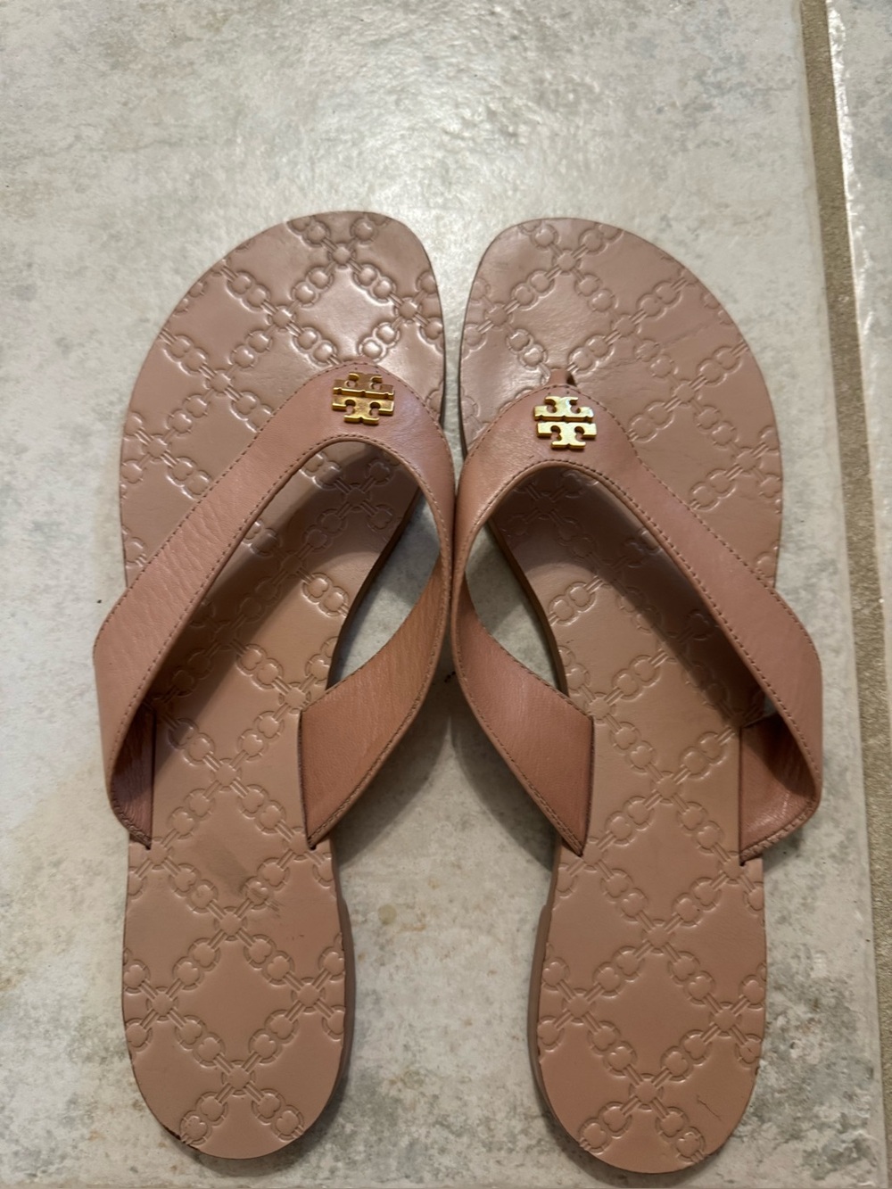 Tory Burch Blush Leather Logo Thong Sandals with Gold Emblem